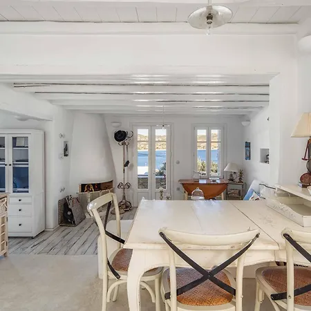 Samanti House, Leivadi Serifos