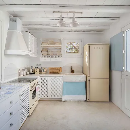 Samanti House, Leivadi Serifos リバディオン