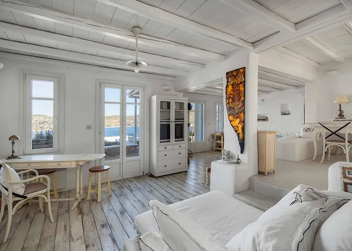 Samanti House, Leivadi Serifos